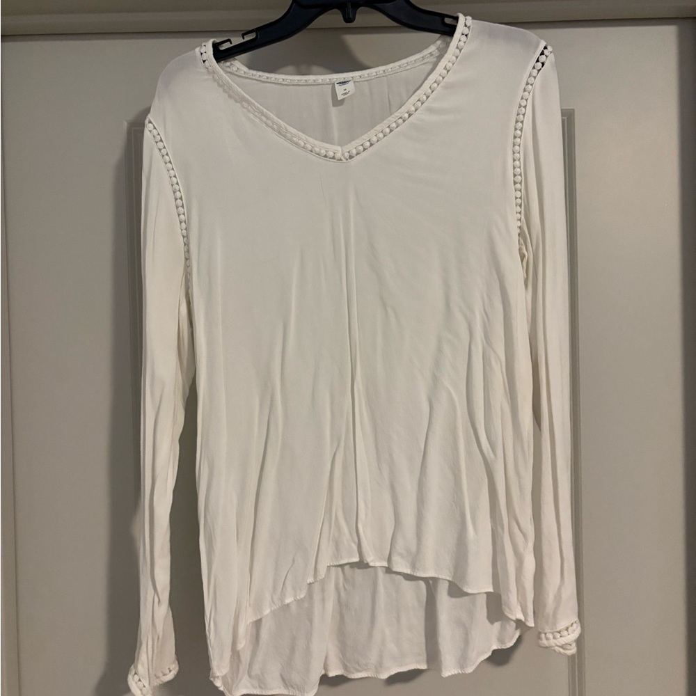 Old Navy Cream Long Sleeve Top